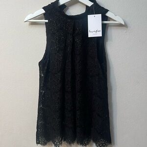 Lovefire black sleeves top size S with golden shine tread 326